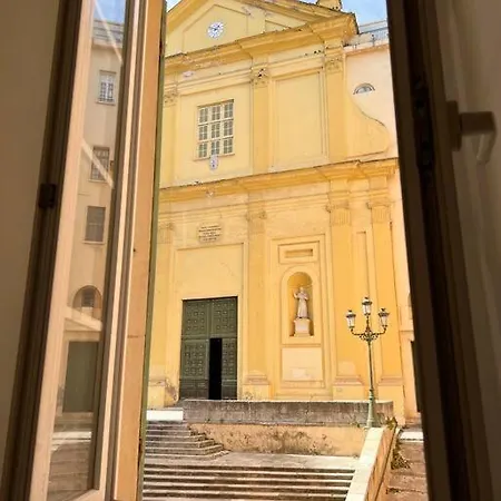 Апартаменты Casa San Carlu - Centre Historique